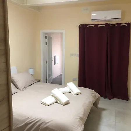 The Sea Across The Road - Flat 4 圣保罗湾城